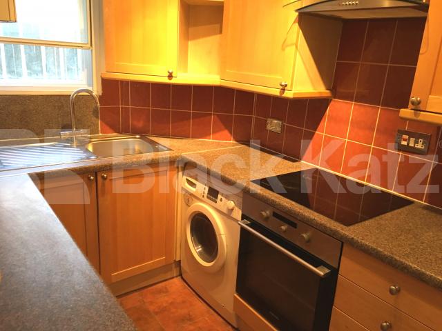 			NEW INSTRUCTION, 2 Bedroom, 1 bath, 1 reception Apartment			 Victoria Chambers Luke Street, Old Street 